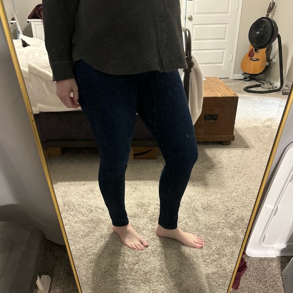 Isabel Maternity Skinny Jeans - Picture 7 of 8